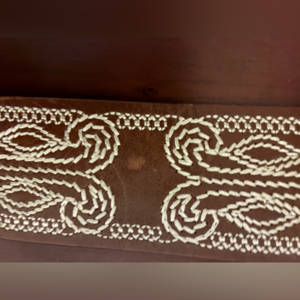 Coldwater Creek Brown Leather Belt with Cream Embroidered Detail - Picture 7 of 8